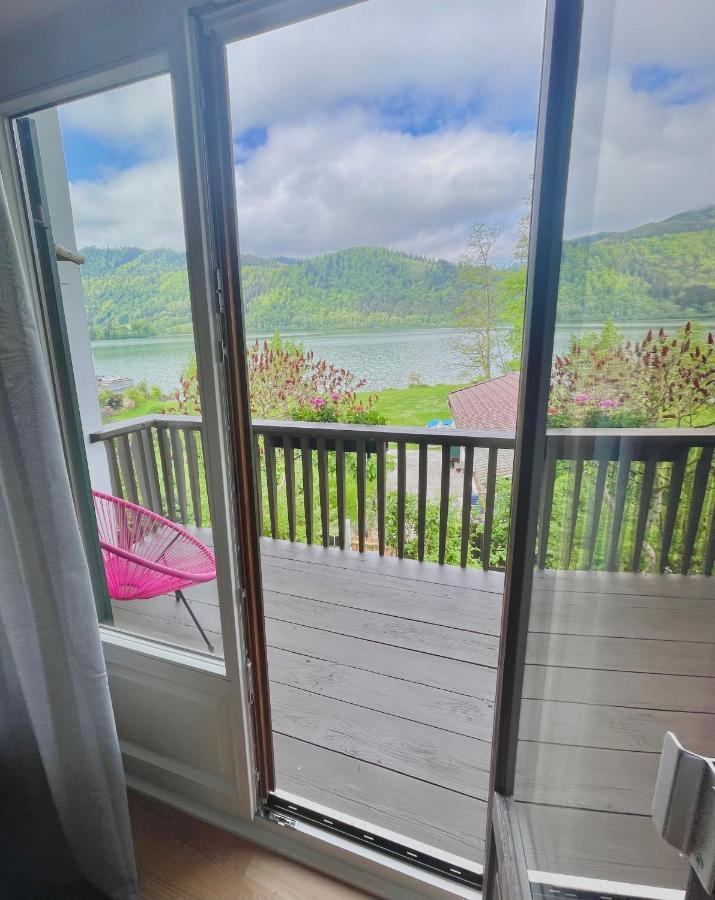 Ferienwohnung Strandbad - Alpen Popart Am See Шлирзее Екстериор снимка